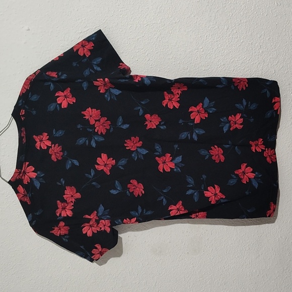 Small Hollister T shirt - Picture 4 of 4